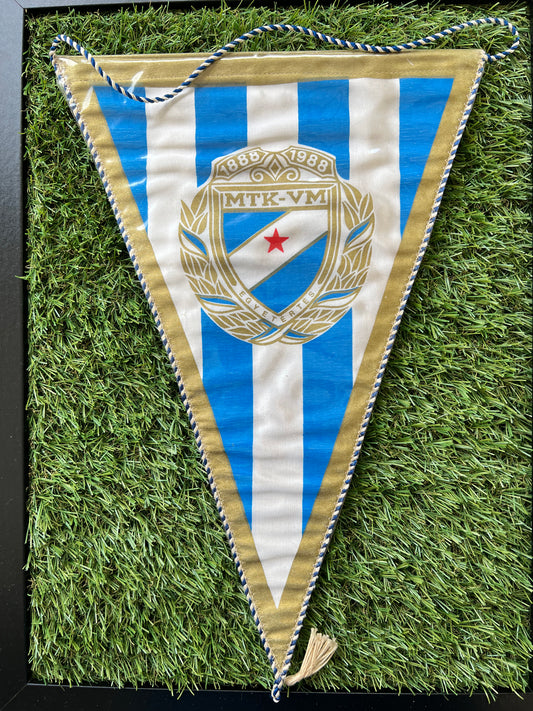 Fanion football MTK Budapest